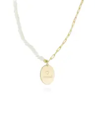 Collar Marina García de perlas y chapa redonda en plata dorada 90823GD