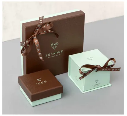 Colgante Le Carré oro blanco 18K con diamantes modelo OCTO GD145OB00