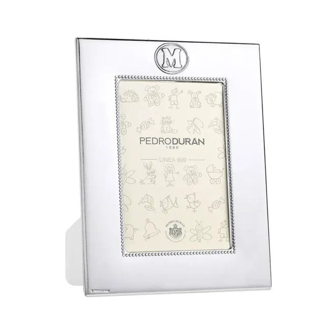 Marco Iniciales Pedro Durán plateado para foto 07500607